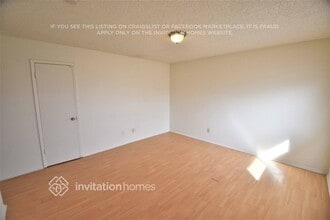 3716 E Beverly Ln in Phoenix, AZ - Building Photo - Building Photo