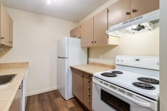 Elkwater Apartments in Calgary, AB - Building Photo - Building Photo