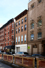 357 W 17th St in New York, NY - Building Photo - Building Photo