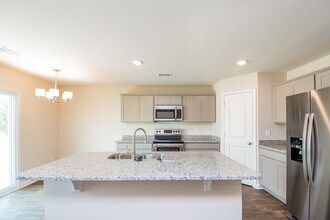 1627 Commendable Ct in Red Bank, SC - Building Photo - Building Photo