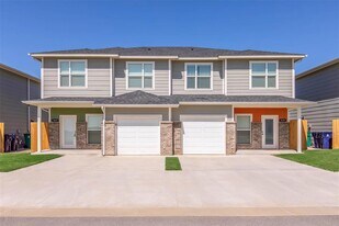 7700 Westhall Pl in Oklahoma City, OK - Building Photo