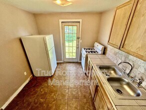 204 E 2nd in Ada, OK - Building Photo - Building Photo