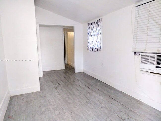 5647 NW 5th Ct in Miami, FL - Building Photo - Building Photo