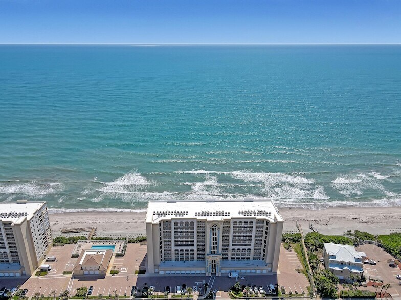 1045 Jimmy Buffett Mem Hwy, Unit 1004 in Satellite Beach, FL - Building Photo