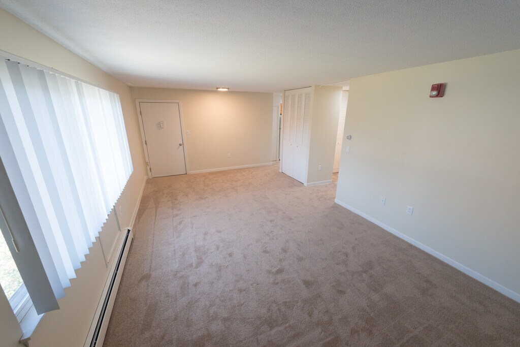 Tower Hill Landings Kingston, RI Apartments