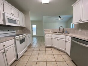 15430 Cruiser St in Corpus Christi, TX - Building Photo - Building Photo