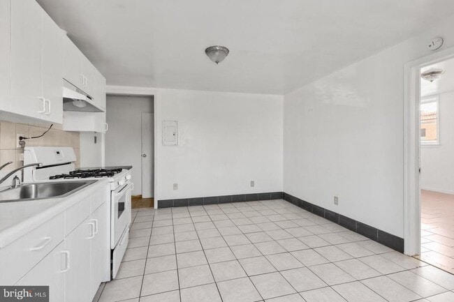 2301 S 16th St in Philadelphia, PA - Building Photo - Building Photo