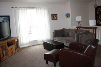 523 W Hackberry St in Louisville, CO - Foto de edificio - Building Photo