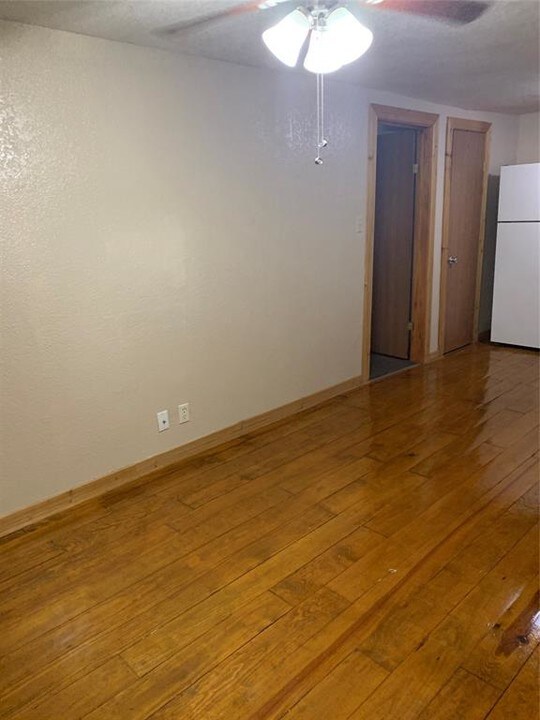 1705 Chris Craft Dr-Unit -2 in Grapevine, TX - Building Photo
