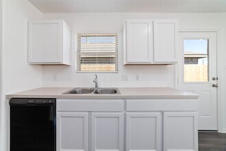 27022 Vis Fld Dr in Katy, TX - Building Photo - Building Photo