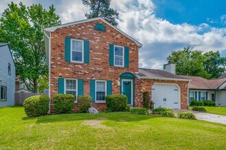 4016 Starwood Arch in Virginia Beach, VA - Building Photo - Building Photo