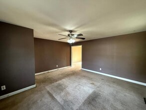 2109 Lombardy Dr in Fayetteville, NC - Building Photo - Building Photo