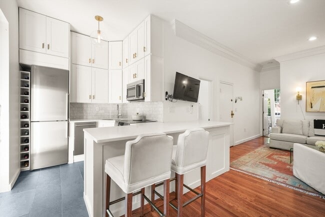 property at 66 Appleton St