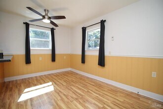 2435 E Johnson Ave, Unit A302 in Pensacola, FL - Building Photo - Building Photo