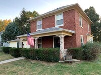 1001 S 4th St photo'