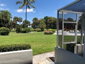 215 Cypress Way E-Unit -C4 in Naples, FL - Building Photo - Building Photo