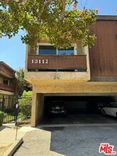 13112 Moorpark St in Los Angeles, CA - Building Photo - Building Photo