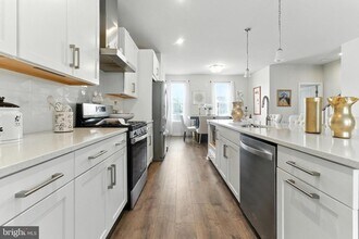 406 Honeyberry Ln in Fredericksburg, VA - Building Photo - Building Photo