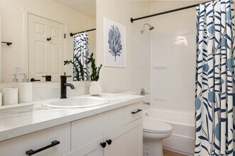 SAGEWOOD ESTATES in Portland, OR - Building Photo - Building Photo