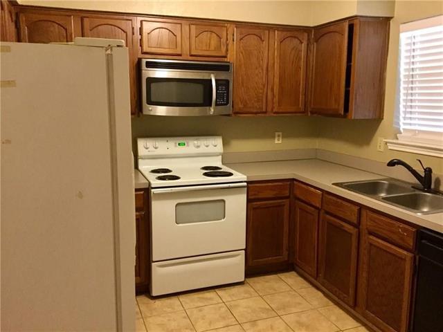 3923 Brandon Park Dr in Garland, TX - Building Photo - Building Photo