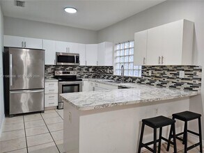 14924 SW 58th St in Miami, FL - Building Photo - Building Photo