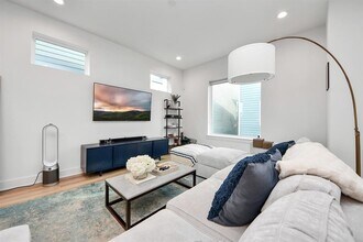 1304 W 24th St in Houston, TX - Building Photo - Building Photo