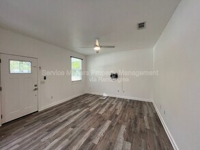 6150 Franklin St in Milton, FL - Foto de edificio - Building Photo