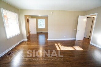 748 Meadowbrook Dr in Birmingham, AL - Building Photo - Building Photo