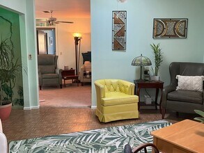 1304 Julia St in New Smyrna Beach, FL - Building Photo - Building Photo