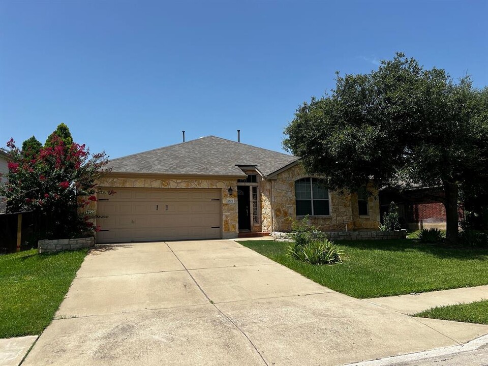 4504 Heritage Well Ln in Round Rock, TX - Building Photo