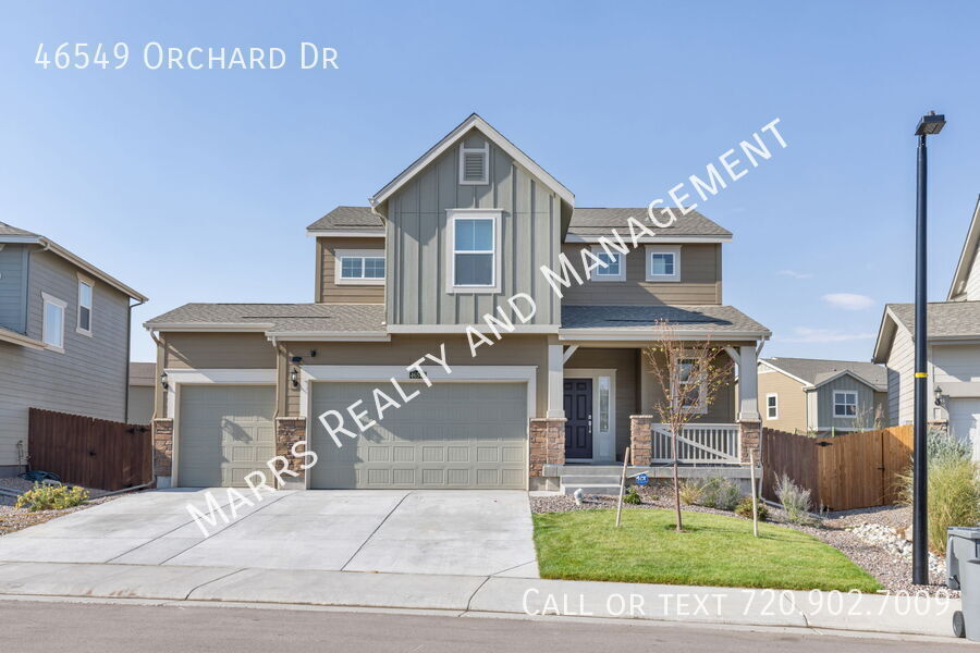 46549 Orchard Dr in Bennett, CO - Building Photo