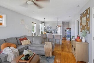 30 Hemans St in Worcester, MA - Building Photo - Building Photo