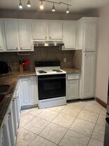 2821 Somerset Dr in Lauderdale Lakes, FL - Building Photo