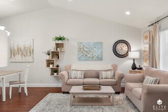 920 W Wilder Ave in Wasilla, AK - Building Photo - Building Photo