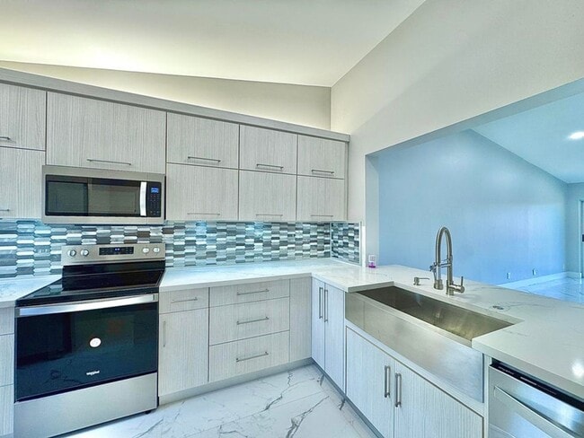 340 NW 67th St
