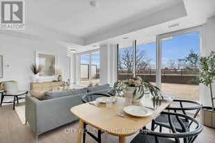 664 Spadina Ave. in Toronto, ON - Building Photo