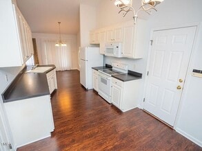 6220 Sweden Dr in Raleigh, NC - Building Photo - Building Photo