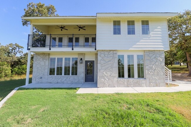 property at 228 Hickory Dr
