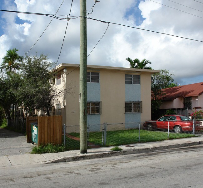 1782 SW 3rd St in Miami, FL - Building Photo - Building Photo