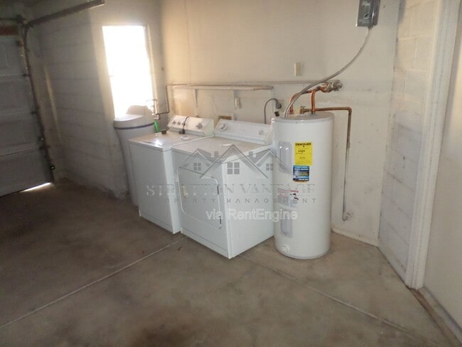 4933 W Evans Dr in Glendale, AZ - Building Photo - Building Photo