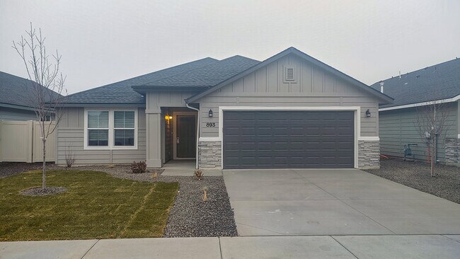 property at 893 N Bowknot Lake Ave