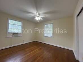 1800-1-1800 1/2 Cherry Laurel Dr in Columbia, SC - Building Photo - Building Photo