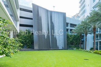 145 2nd Ave S-Unit -APT 623 in St. Petersburg, FL - Building Photo - Building Photo