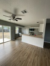 8834 Five Palms Dr in San Antonio, TX - Building Photo - Building Photo