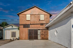 6701 Irvington Blvd in Houston, TX - Building Photo