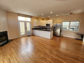 1547 W George St in Chicago, IL - Building Photo - Building Photo