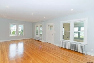 1 Lindberg Dr, Unit 2 in Latham, NY - Building Photo - Building Photo