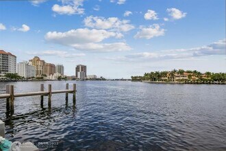 425 Bayshore Dr in Fort Lauderdale, FL - Building Photo - Building Photo