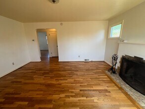 4145 Fauntleroy Wy SW in Seattle, WA - Building Photo - Building Photo