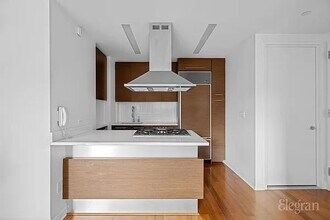 39 E 29th St in New York, NY - Building Photo - Building Photo